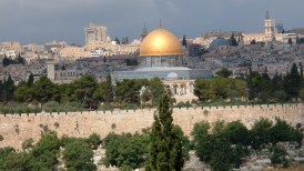Vista de la ciudad antigua de Jerusalén y el Domo de la Roca