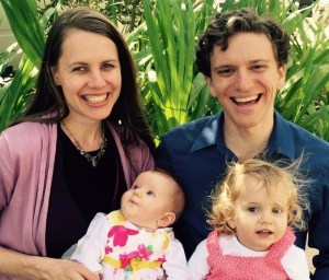 Ariel, Shayla y sus hijas Anayah y Amalyah.