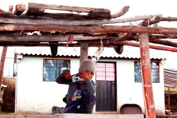 Dany, desempolvó su cámara vieja para soñar con el mundo mágico de la fotografía